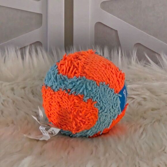 Chuckit! Indoor Durable Fabric Ball Fetch Dog Toy 14" Diameter - Picture 3 of 4